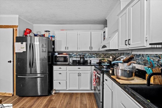 219 Shady Acres Circle, Greenville, SC 29611