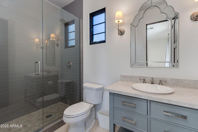 4529 E MADEROS DEL CUENTA Drive, Paradise Valley, AZ 85253