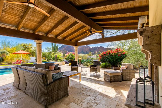 4529 E MADEROS DEL CUENTA Drive, Paradise Valley, AZ 85253