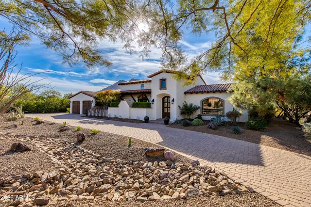 4529 E MADEROS DEL CUENTA Drive, Paradise Valley, AZ 85253