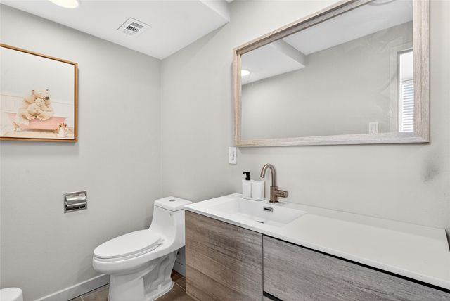 6211 Northwest Highway 400, Dallas, TX 75225