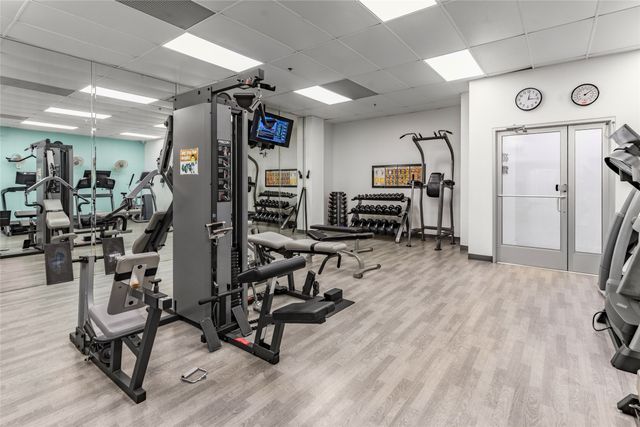 6211 Northwest Highway 400, Dallas, TX 75225