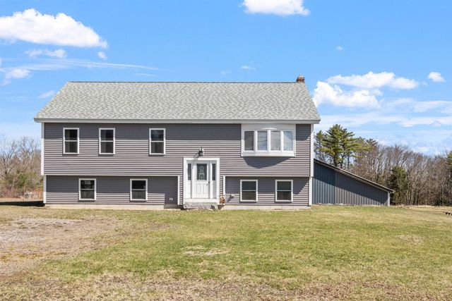 826 S Barnstead Road, Barnstead, NH 03225