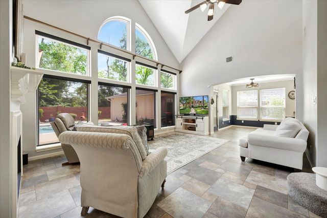 4306 Island Hills Drive, Pasadena, TX 77059