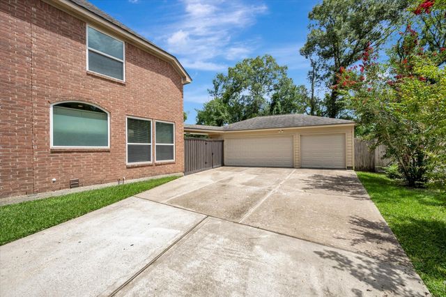 4306 Island Hills Drive, Pasadena, TX 77059