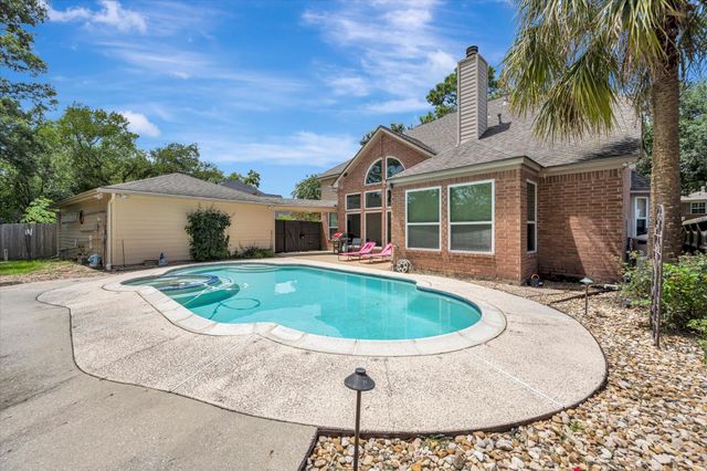 4306 Island Hills Drive, Pasadena, TX 77059