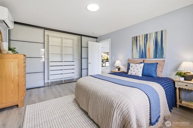 9518 18th Avenue NW, Seattle, WA 98117