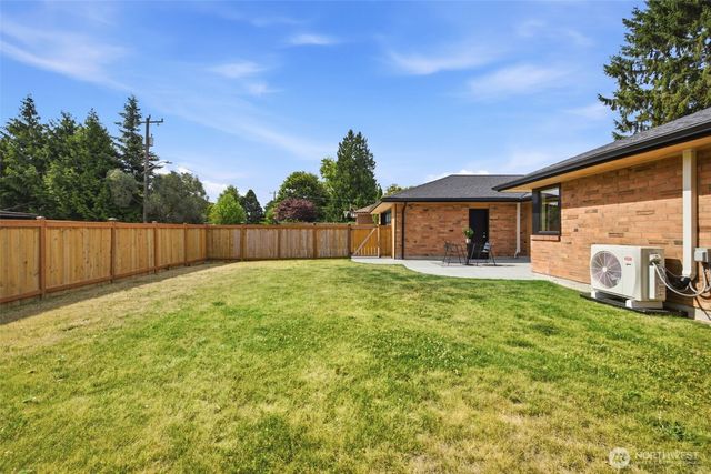 9518 18th Avenue NW, Seattle, WA 98117