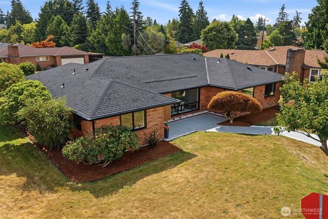9518 18th Avenue NW, Seattle, WA 98117