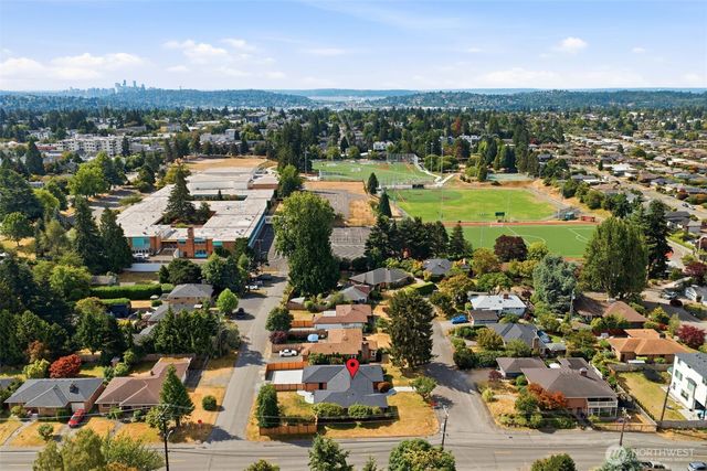 9518 18th Avenue NW, Seattle, WA 98117