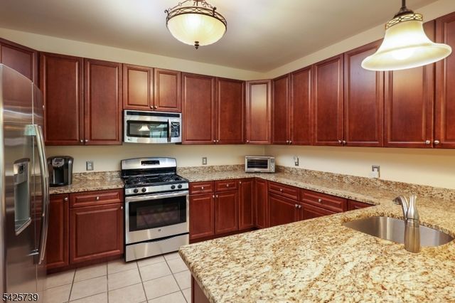 5110 Enclave Cir 5110, Franklin Twp., NJ 08873