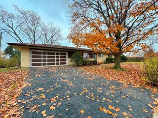 761 Marshall Drive, Des Plaines, IL 60016