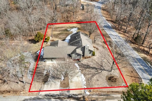 2 Wreay Lane, Bella Vista, AR 72714