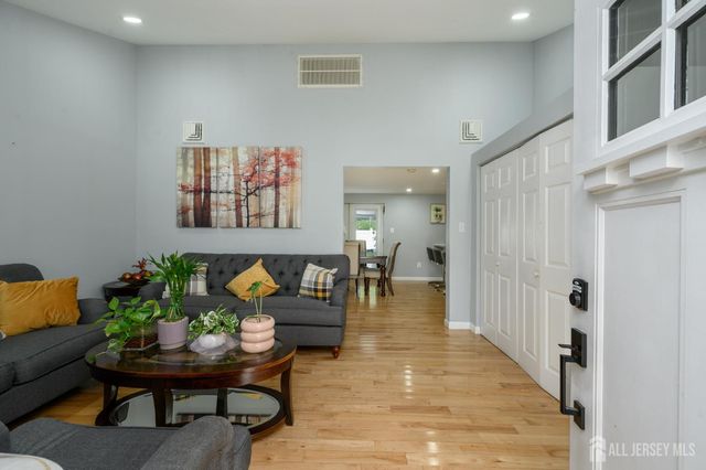 519 Calvert Road, North Brunswick, NJ 08902