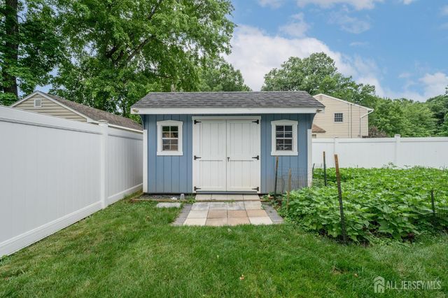519 Calvert Road, North Brunswick, NJ 08902