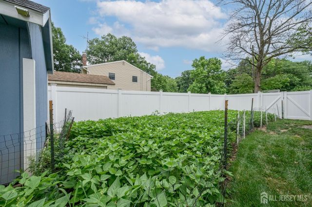 519 Calvert Road, North Brunswick, NJ 08902