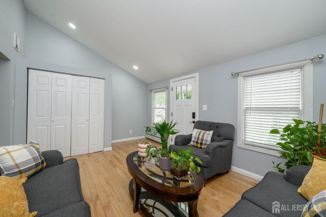 519 Calvert Road, North Brunswick, NJ 08902