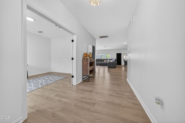 118 S Stonemill Trail, Wilsons Mills, NC 27520