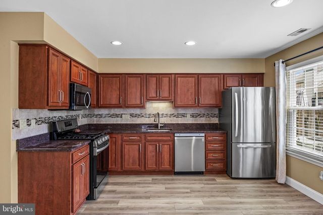 16 EDDLEWOOD PL, Mount Laurel, NJ 08054
