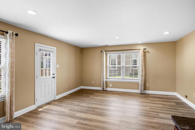 16 EDDLEWOOD PL, Mount Laurel, NJ 08054