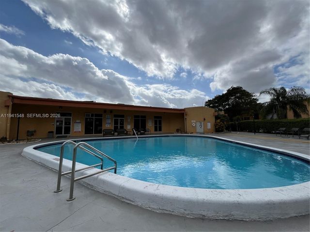 4344 NW 9th Avenue 93D, Deerfield Beach, FL 33064