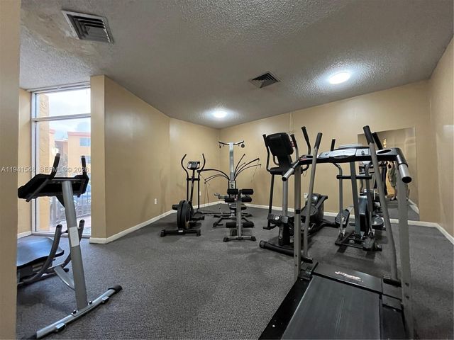 4344 NW 9th Avenue 93D, Deerfield Beach, FL 33064