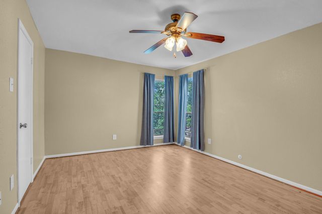 3220 69th Street H8, Galveston, TX 77551