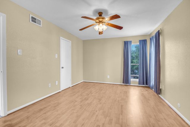 3220 69th Street H8, Galveston, TX 77551