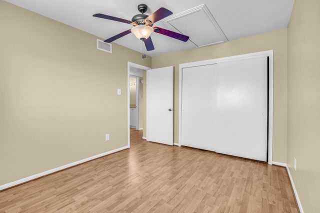 3220 69th Street H8, Galveston, TX 77551