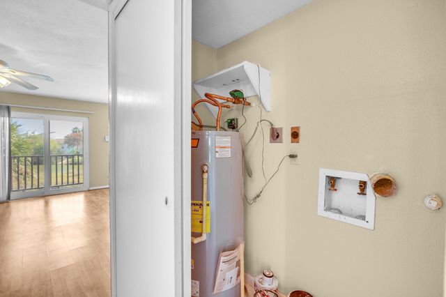 3220 69th Street H8, Galveston, TX 77551