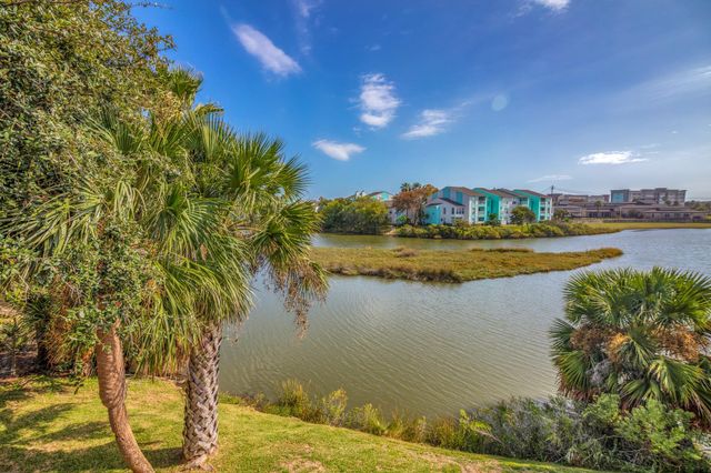 3220 69th Street H8, Galveston, TX 77551