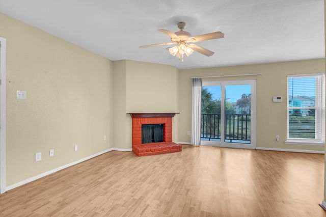 3220 69th Street H8, Galveston, TX 77551