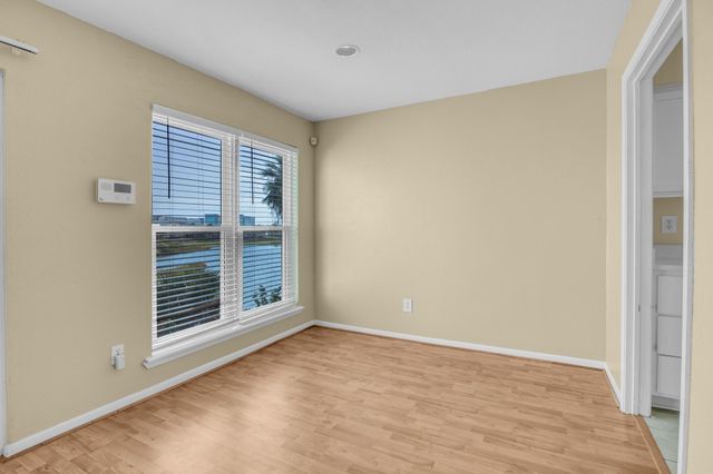 3220 69th Street H8, Galveston, TX 77551