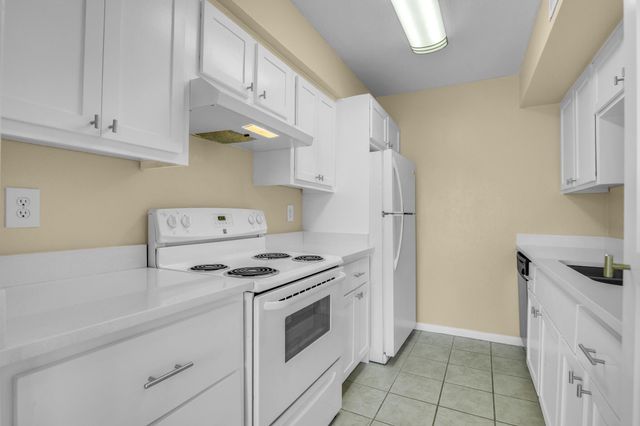 3220 69th Street H8, Galveston, TX 77551