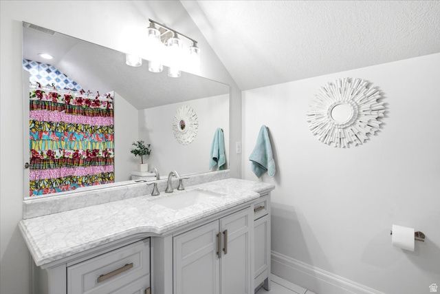 838 E MOUNTAIN RD, North Ogden, UT 84414