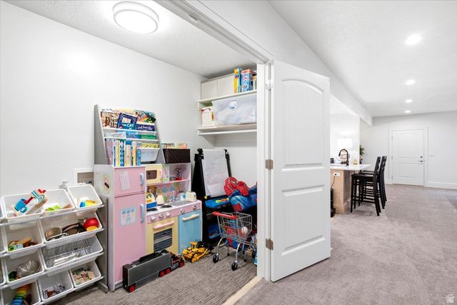 838 E MOUNTAIN RD, North Ogden, UT 84414