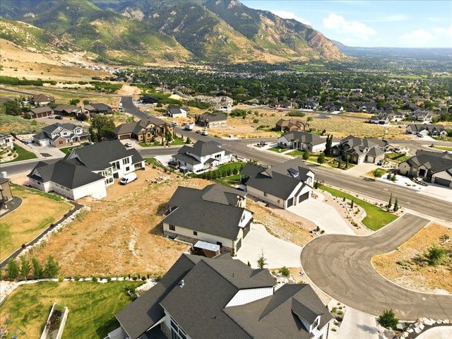 838 E MOUNTAIN RD, North Ogden, UT 84414