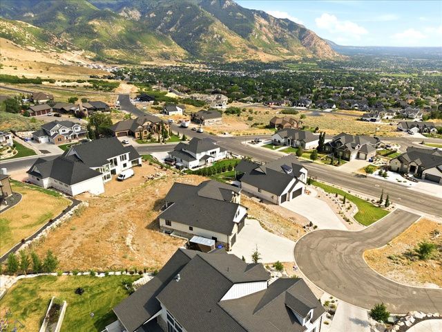 838 E MOUNTAIN RD, North Ogden, UT 84414
