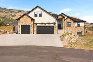 838 E MOUNTAIN RD, North Ogden, UT 84414