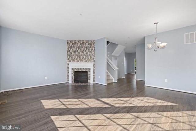 113 LAVENPORT CIR, Frederick, MD 21702