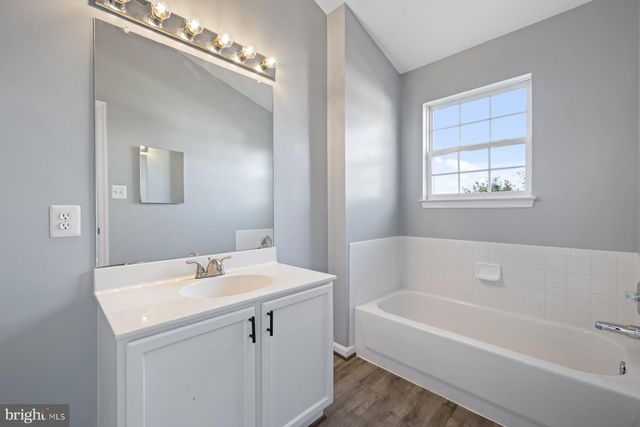 113 LAVENPORT CIR, Frederick, MD 21702