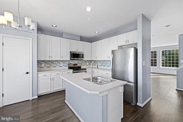 113 LAVENPORT CIR, Frederick, MD 21702