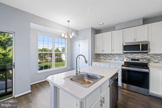 113 LAVENPORT CIR, Frederick, MD 21702