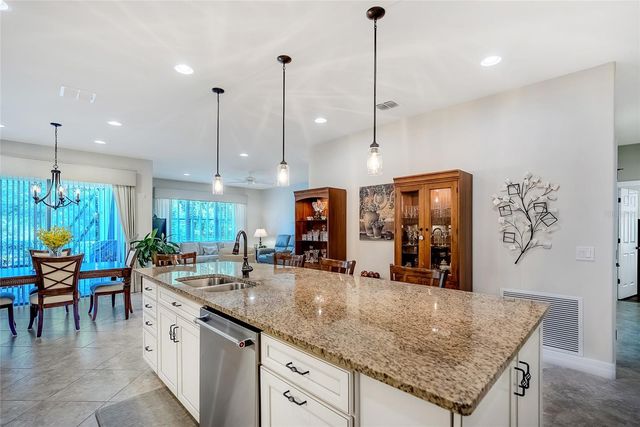 6707 SW 95TH CIRCLE, Ocala, FL 34481