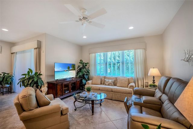 6707 SW 95TH CIRCLE, Ocala, FL 34481