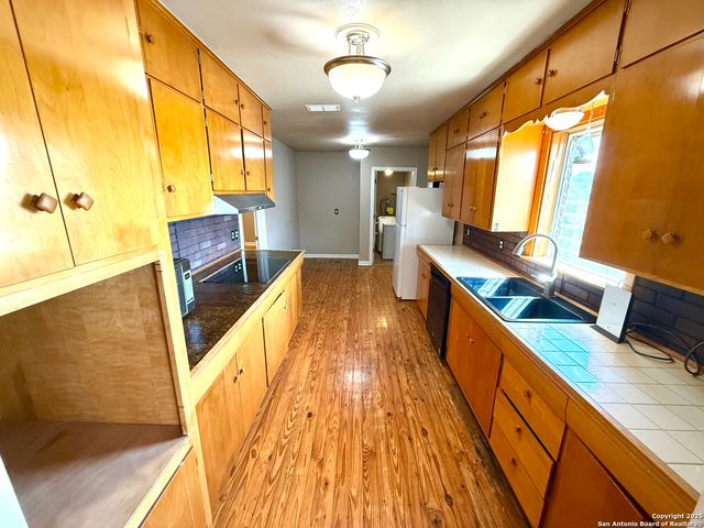 27320 Toutant Beauregard Road, Boerne, TX 78006