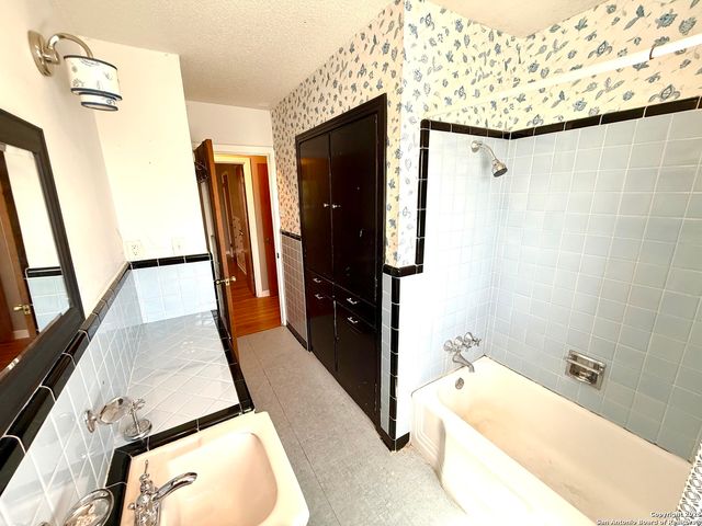 27320 Toutant Beauregard Road, Boerne, TX 78006