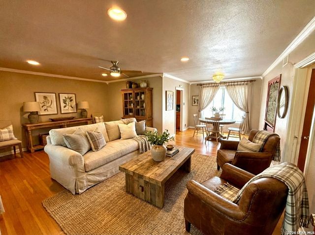 27320 Toutant Beauregard Road, Boerne, TX 78006