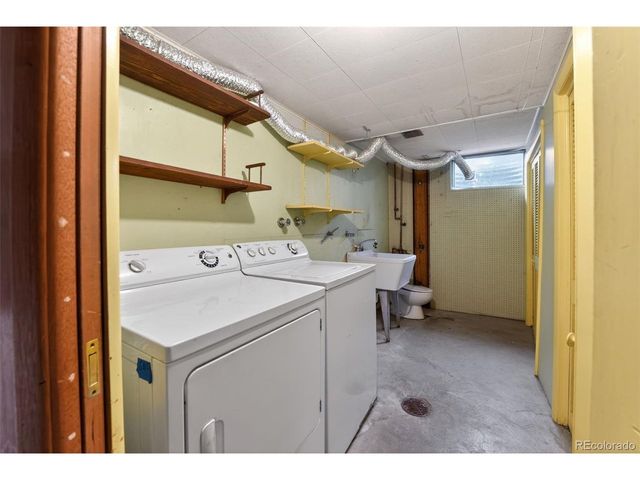 8714 W 67th Pl, Arvada, CO 80004