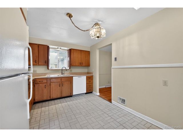 8714 W 67th Pl, Arvada, CO 80004